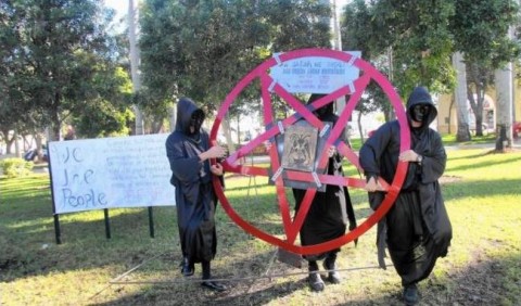 Smith também fez uma exibição no ano passado, causando preocupação entre os pais. (Foto: Reprodução/Sun Sentinel)